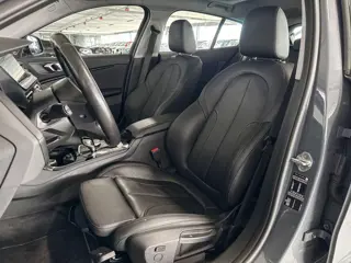 Foto 13 van BMW 1 Serie 118i