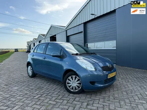 Toyota Yaris 1.3 VVTi Sol