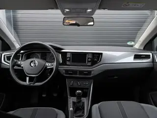 Foto 17 van Volkswagen Polo 1.0 TSI Highline|95PK|stoel verw|Bluetooth|PDC|LMV|1e eig|