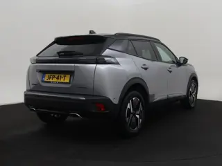 Foto 13 van Peugeot 2008 1.2 Hybrid 145 GT 360.Camera/Ad.Cruise/Led.Matrix/ Nav/Ecc/CarPlay/Keyless