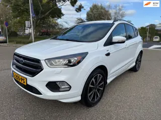 Ford Kuga 1.5 EcoBoost ST Line / distributie.riem.vervangen / airco / cruise.control / leder / pdc /