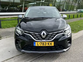 Foto 18 van Renault Captur 1.6 E-Tech Plug-in Hybrid 160PK Initiale Paris / Trekhaak / 360 Camera / Stoeverw. /