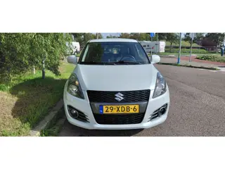 Foto 18 van Suzuki Swift 1.6 Sport Supergave, sportieve en mooie auto.