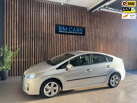 Toyota Prius 1.8 Dynamic Navigatie,Cruise control, Camera