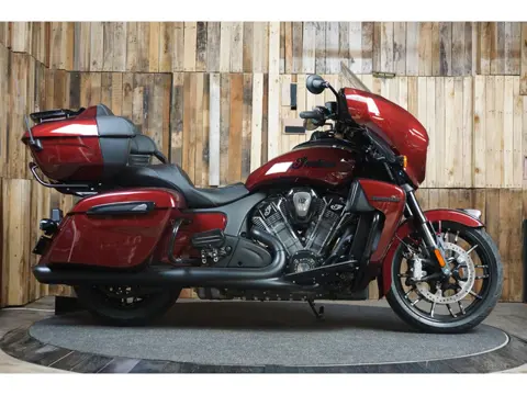 Indian Roadmaster Powerplus 112 Dark Horse Hagelnieuwe Roadmaster 112