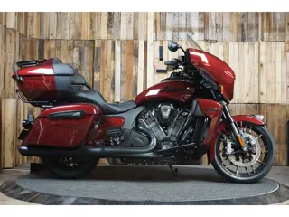 Indian Roadmaster Powerplus 112 Dark Horse Hagelnieuwe Roadmaster 112