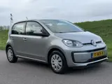 Foto 23 van Volkswagen Up! 1.0 BMT move up! | DAB | LED | NAP | BT