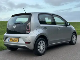 Foto 14 van Volkswagen Up! 1.0 BMT move up! | DAB | LED | NAP | BT