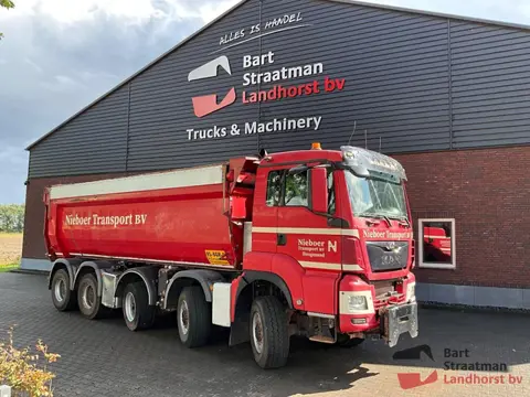 MAN TGS 10x8 steel suspension met 24m³ kipper en aluminium milieukleppen. Heeft poolse registratie. 