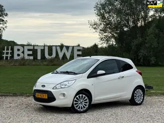 Ford Ka 1.2 Titanium X met fietsendrager