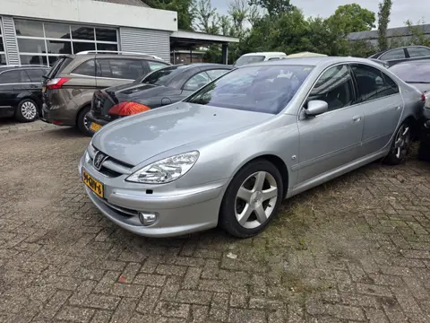 Peugeot 607 2.7 HDiF Executive