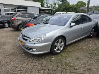 Peugeot 607 2.7 HDiF Executive