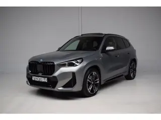BMW X1 XDrive30e 326PK PHEV SOH 96.4% / M-SPORT HARMAN-KARDON / PANORAMADAK / HEAD-UP / CAMERA / BTW