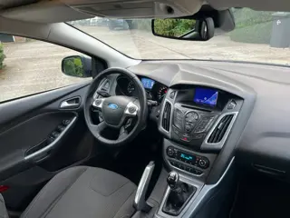 Foto 13 van Ford Focus Wagon 1.6 TI-VCT Titanium, Navi, ParkPilot, ECC, Zeer nette auto!