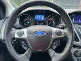Foto 30 van Ford Focus Wagon 1.6 TI-VCT Titanium, Navi, ParkPilot, ECC, Zeer nette auto!
