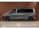 Foto 28 van Volkswagen Transporter T6 2.0 TDI L2H1 DC 4Motion Highline | Schuifdak | ACC | Bi-Xenon | L+R Schuif