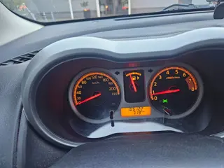 Foto 15 van Nissan Note 1.4 First Note airco APK NAP