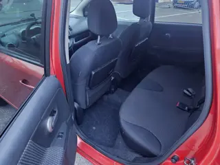 Foto 18 van Nissan Note 1.4 First Note airco APK NAP