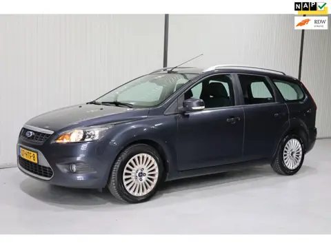 Ford Focus Wagon 1.6 Titanium CLIMA - NAVI - APK - RIJDT PRIMA!
