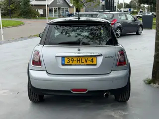Foto 15 van Mini 3-Deurs 1.6 Cooper Chili/ airco/ cruise/ dealer onderhouden/ NAP/motor pas vervangen/6 maanden