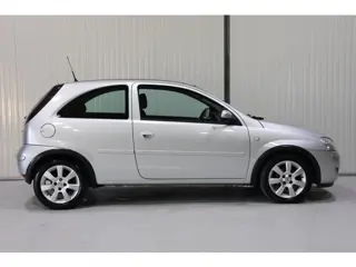 Foto 14 van Opel Corsa 1.2-16V Full Rhythm AIRCO - NWE APK - RIJDT PRIMA!