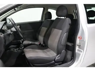Foto 20 van Opel Corsa 1.2-16V Full Rhythm AIRCO - NWE APK - RIJDT PRIMA!