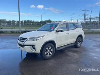 Toyota Fortuner 4WD SUV (bj 2019)