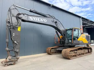 Volvo EC300E L (bj 2022)