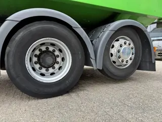 Foto 11 van Scania P400 / RETARDER / GERMAN TRUCK / LIFT+LENKACHSE / 3 COMPARTIMENTS / 20540 LITER TOTAL / AIRCO