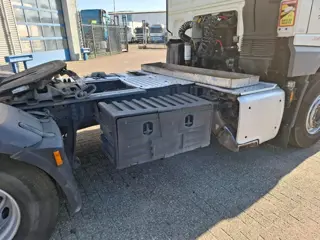 Foto 20 van DAF XF106-480 / TUV:18-10-2026 / SMART TACHO / LWDS / AIRCO / FRIDGE / AUTOMATIC / EURO-6 / 2018