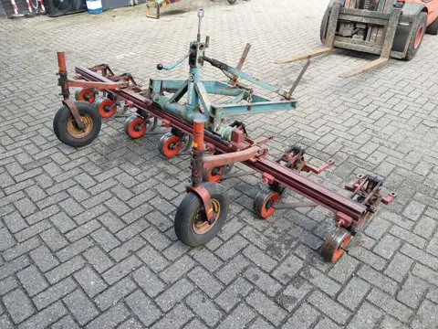 Rau Schoffelmachine / Schoffelbalk