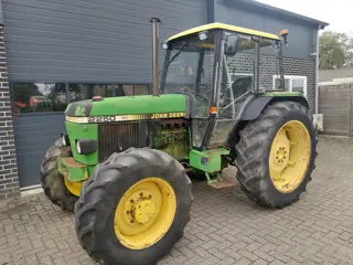 John Deere 2250
