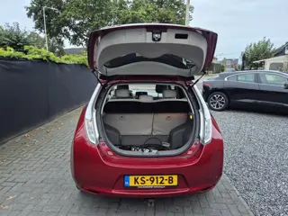 Foto 13 van Nissan LEAF Acenta 30 kWh Automaat Navi Clima Cruise Trekhaak