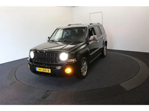 Jeep Patriot 2.4 Limited Liberty 4x4 Vol Leder Automaat