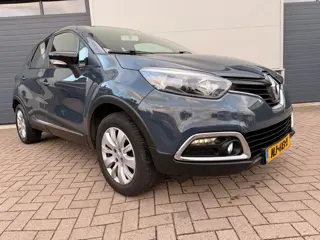 Foto 18 van Renault Captur 0.9 TCe /Navi/Cruise-c/Led/Airco/Trekhaak/AUX/Dealer-onderhouden