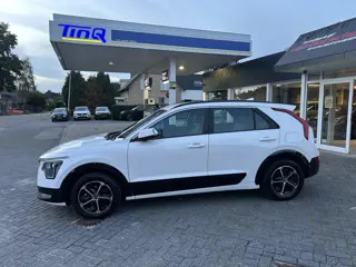 Foto 16 van Kia Niro 1.6 GDi Hybrid DynamicLine