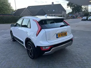 Foto 14 van Kia Niro 1.6 GDi Hybrid DynamicLine