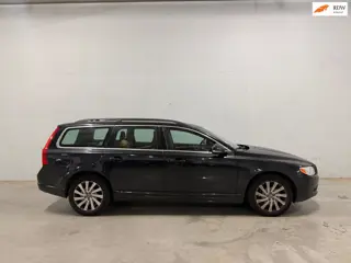 Volvo V70 2.0 D3 Limited Edition Automaat Leer