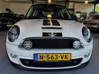 Foto 11 van MINI 3-Deurs 1.6 Cooper S Westminster