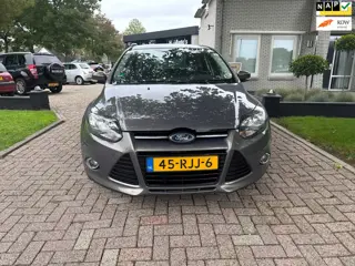 Ford Focus 1.6 TI-VCT First Edition