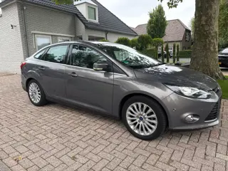 Foto 20 van Ford Focus 1.6 TI-VCT First Edition
