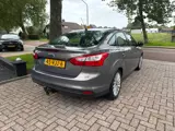Foto 25 van Ford Focus 1.6 TI-VCT First Edition