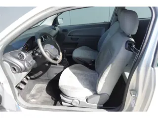 Foto 19 van Ford Fiesta 1.25-16V Centennial