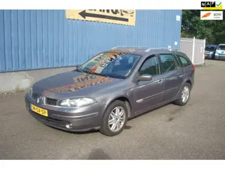 Renault Laguna Grand Tour 2.0-16V T Initiale, AUTOMAAT, Afneembare trekhaak Navi