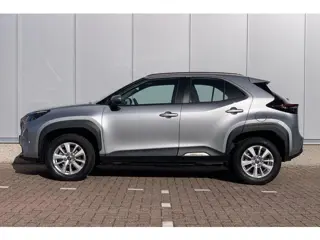 Foto 13 van Toyota Yaris Cross 1.5 Hybrid 115 Active / Camera / Apple Carplay & Android Auto / ACC / Lane Assist
