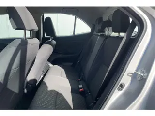Foto 17 van Toyota Yaris Cross 1.5 Hybrid 115 Active / Camera / Apple Carplay & Android Auto / ACC / Lane Assist
