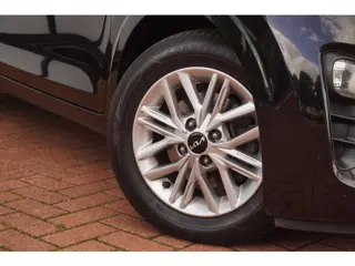 Foto 18 van Kia Picanto 1.0 DPi DynamicLine / Camera / Carplay / Cruise / 1EIG / ORIG-NL / 14"LMV / Airco / = SU