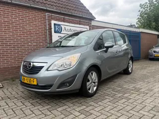 Opel Meriva 1.4 Turbo Cosmo FIETSENDRAGER/PANO (bj 2011)