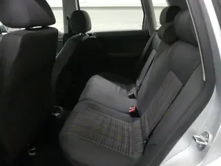 Foto 15 van Volkswagen Polo 1.4-16V Optive - Airco - Weinig Km Nap