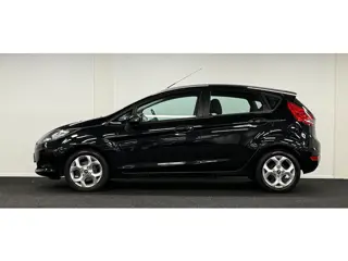 Foto 13 van Ford Fiesta 1.25 Trend*Navi*Carplay*DBriemVV*Stoelverwarming!